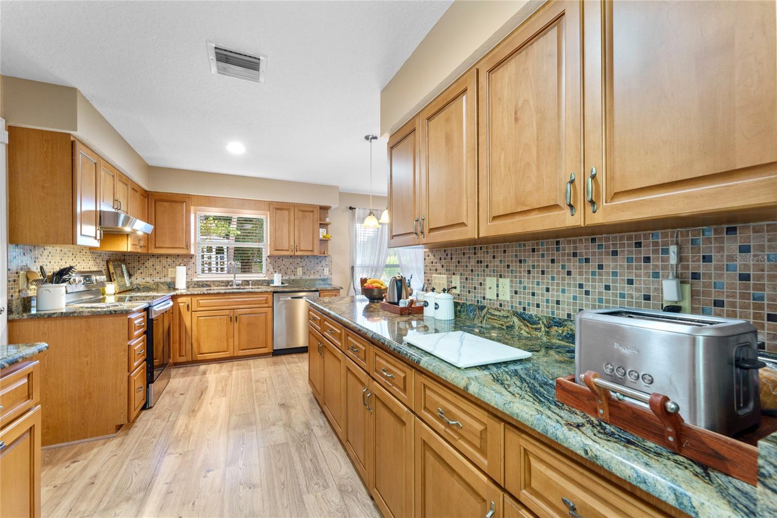 MEAD MANOR UNIT 3 - Residential