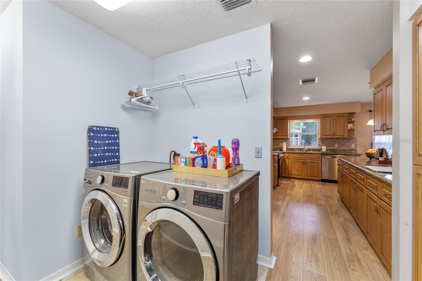 MEAD MANOR UNIT 3 - Residential