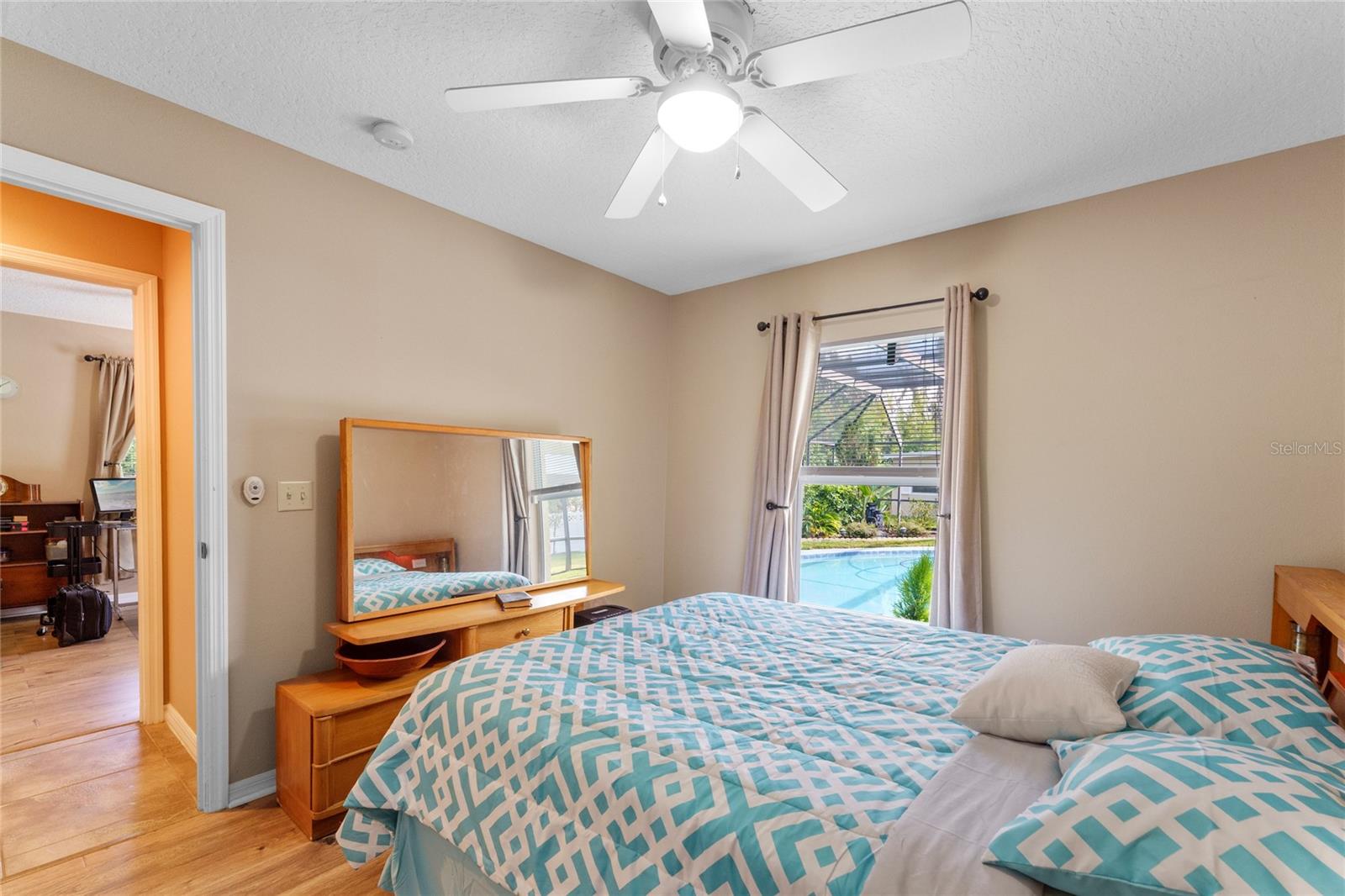 MEAD MANOR UNIT 3 - Residential