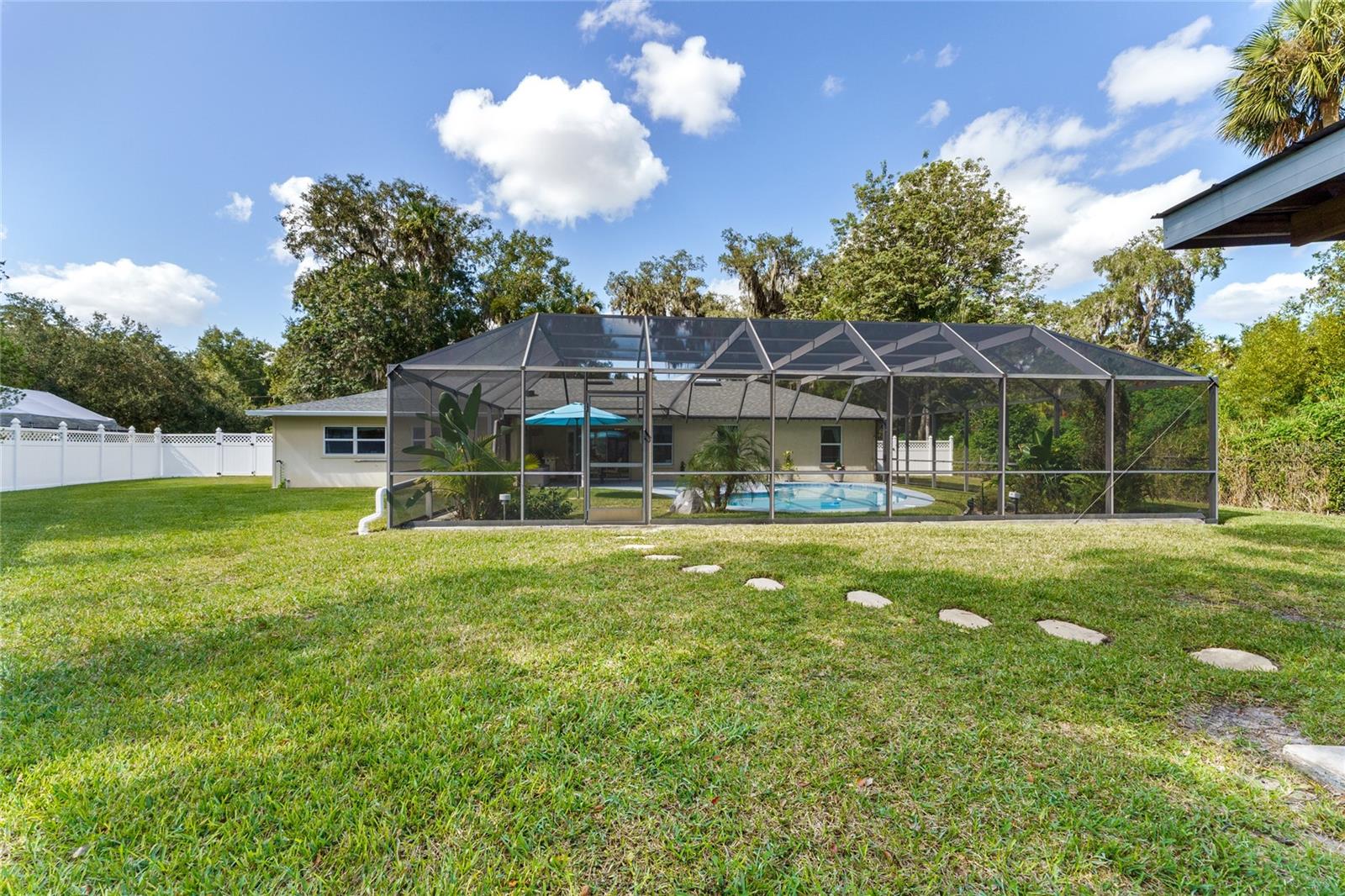 MEAD MANOR UNIT 3 - Residential