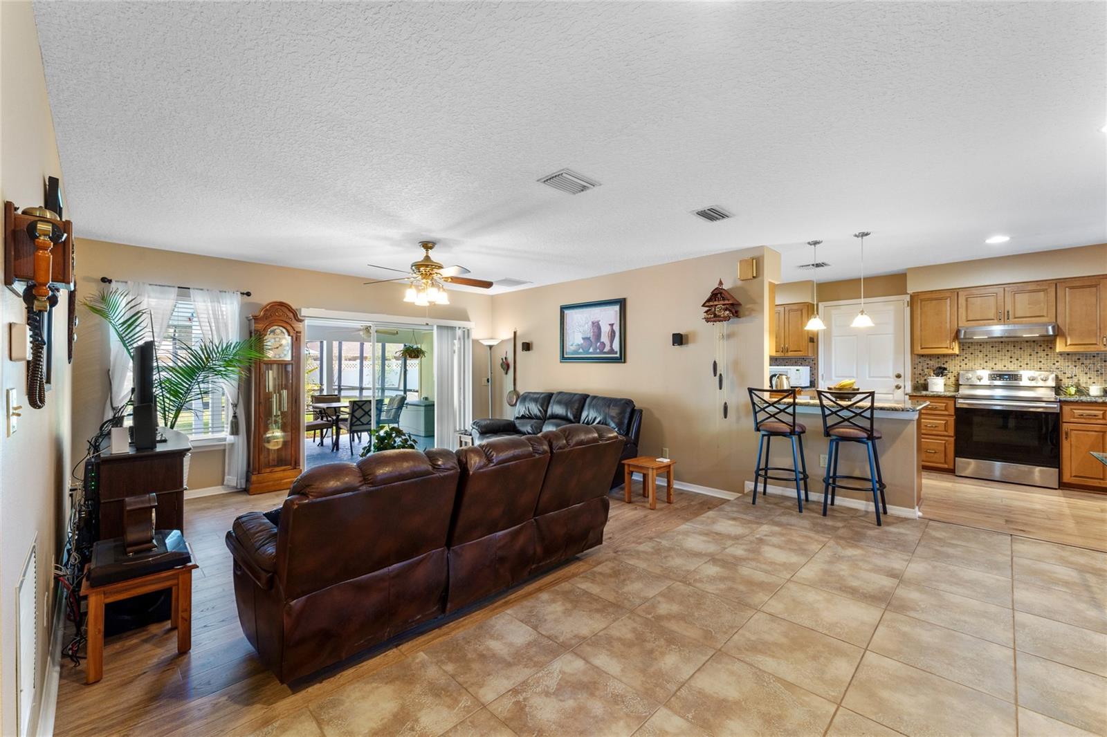 MEAD MANOR UNIT 3 - Residential