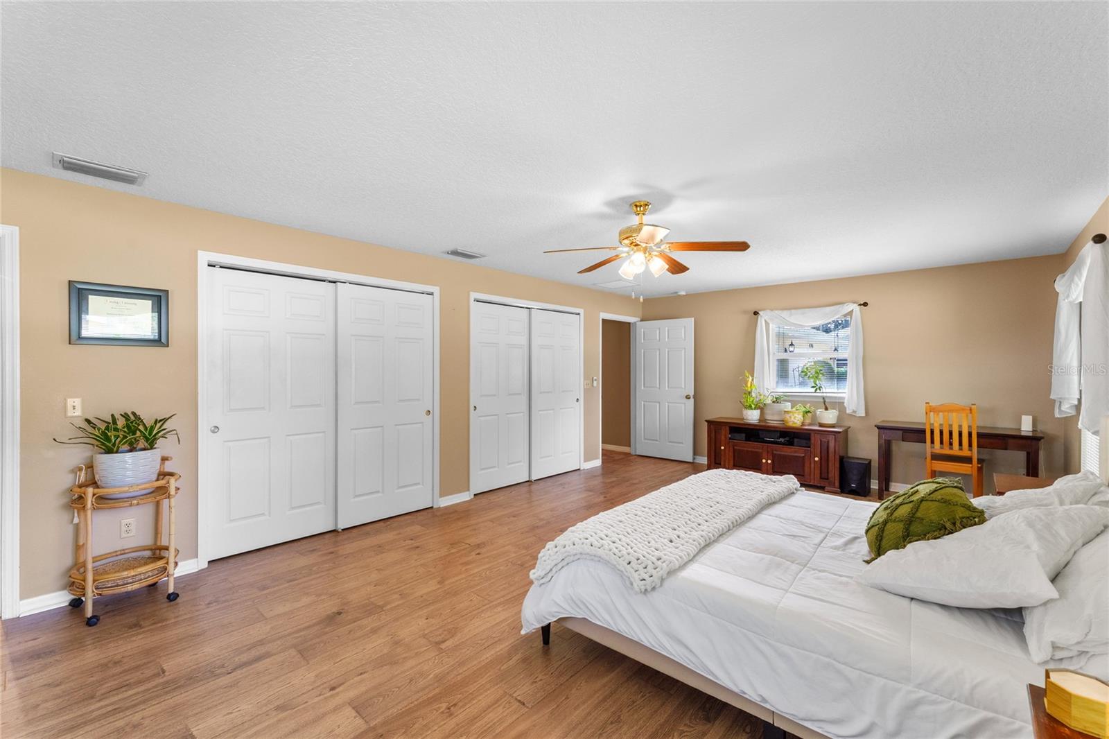 MEAD MANOR UNIT 3 - Residential