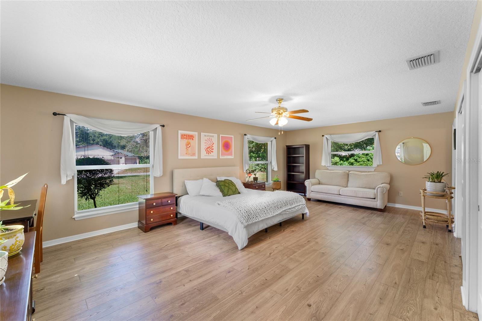 MEAD MANOR UNIT 3 - Residential