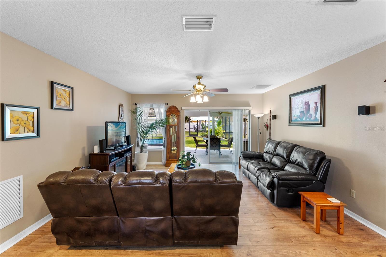 MEAD MANOR UNIT 3 - Residential