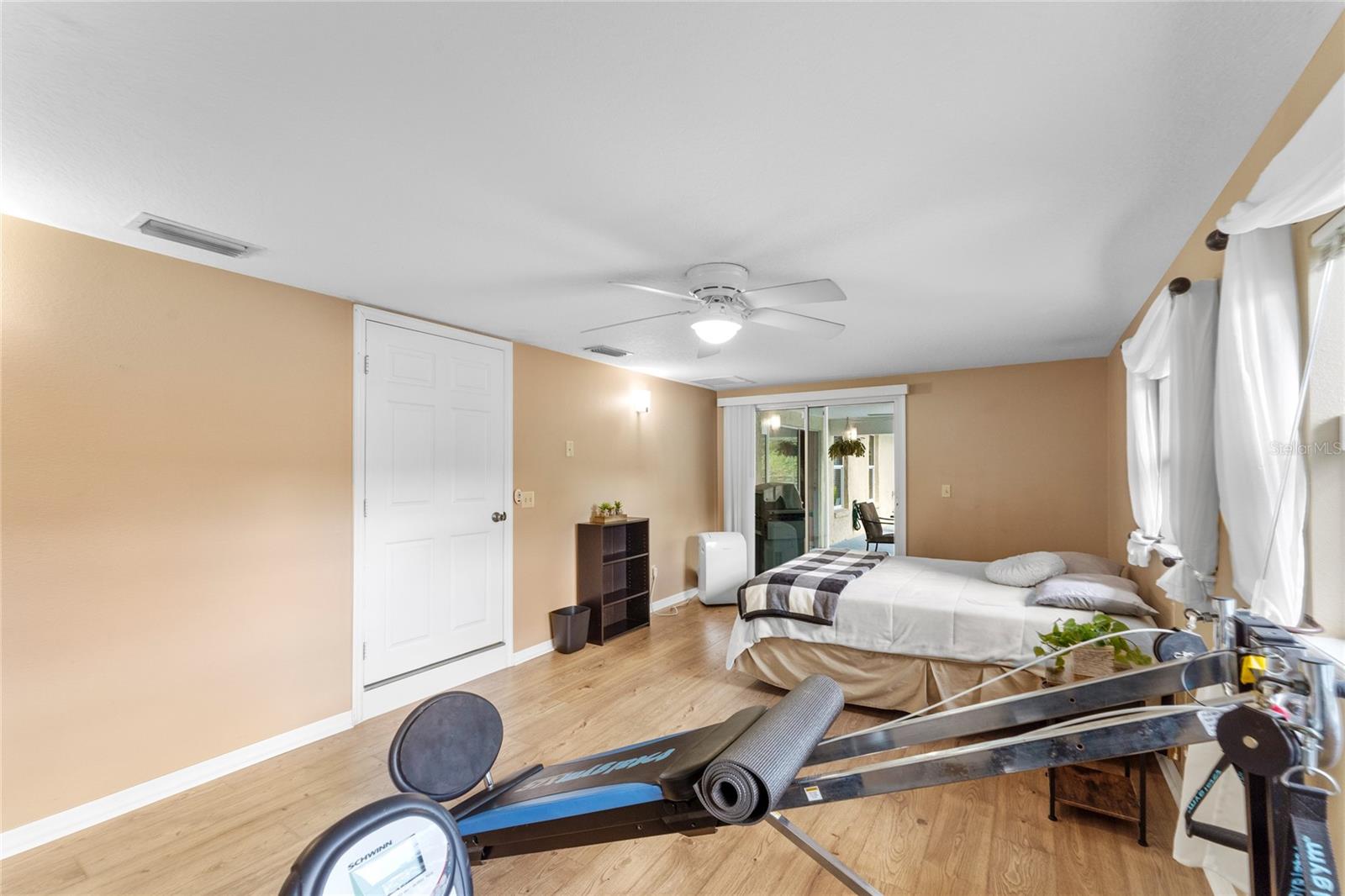 MEAD MANOR UNIT 3 - Residential