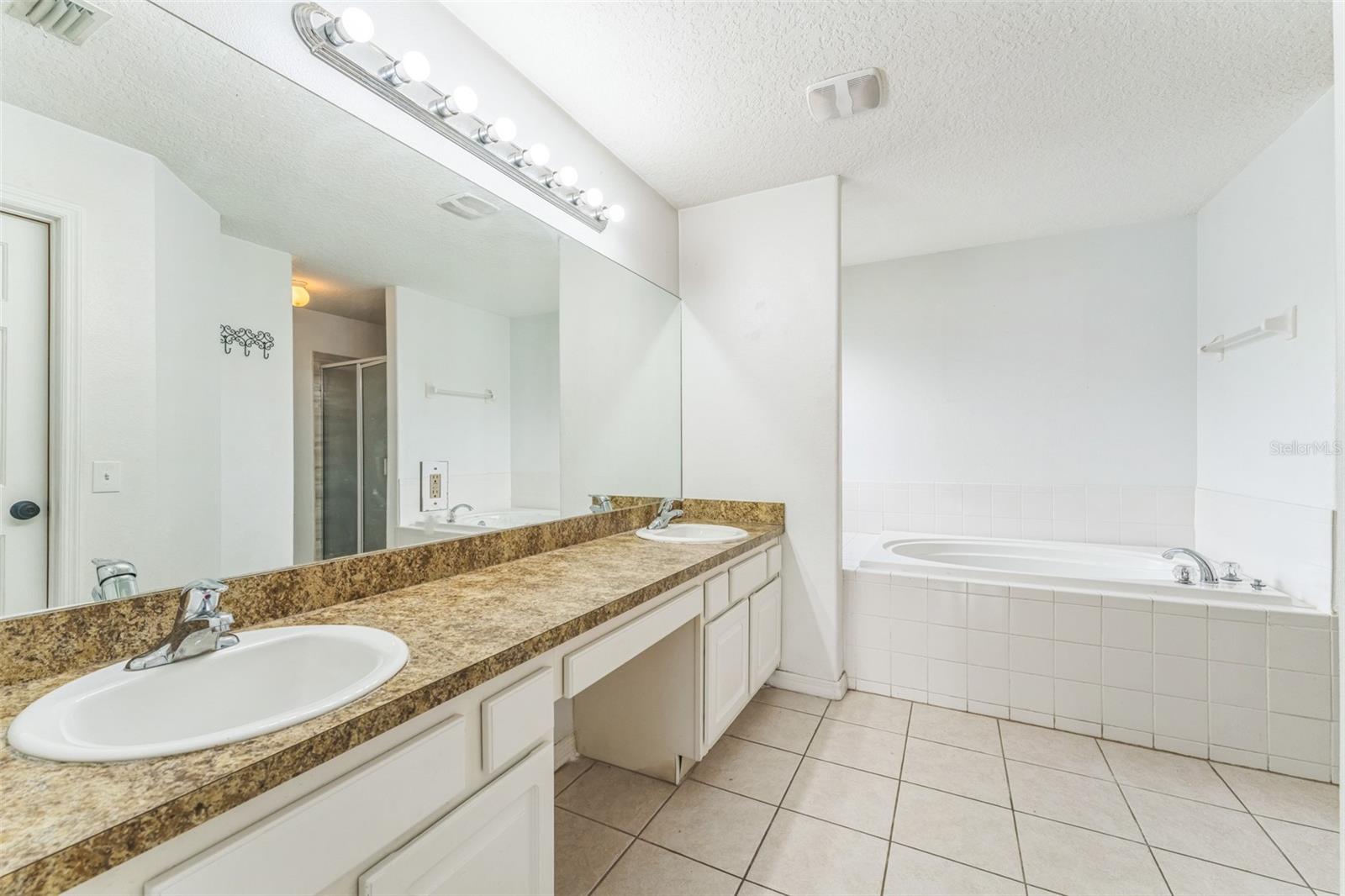 NATURES EDGE GOLF ESTATES - Residential