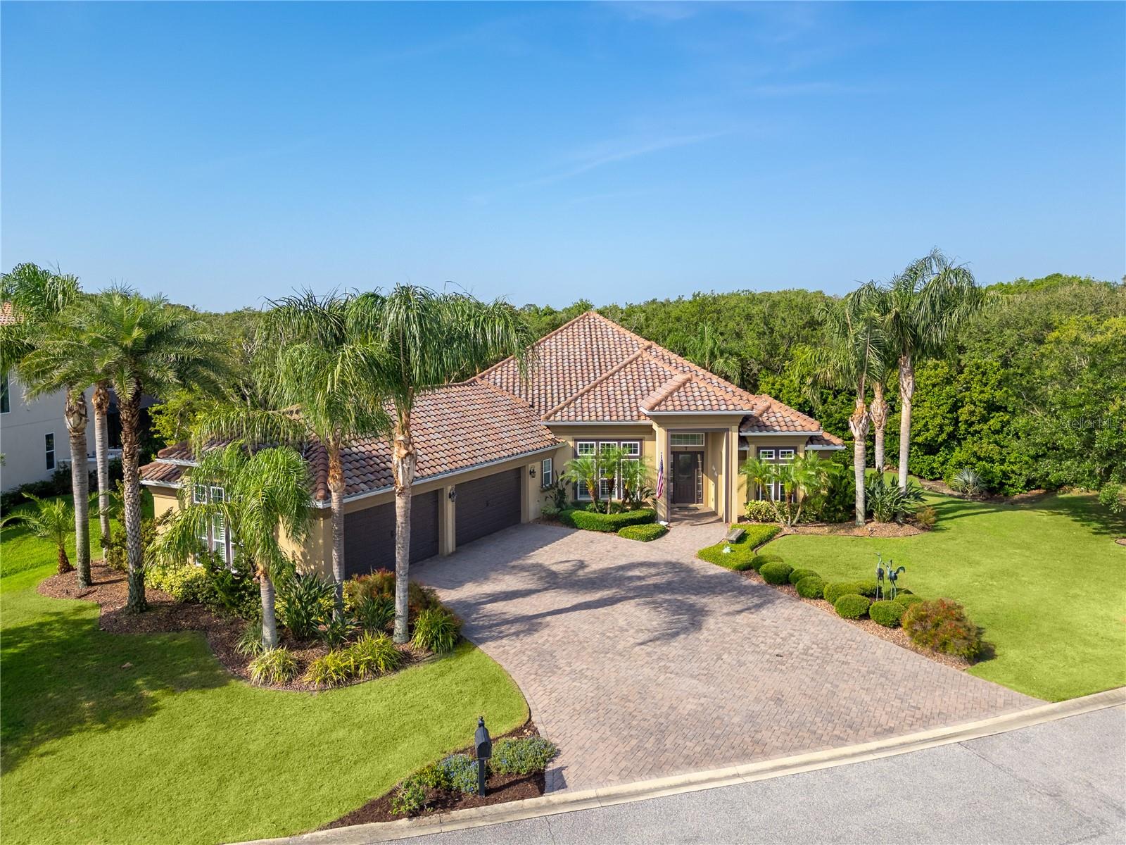 7 SPANISH MOSS COURT