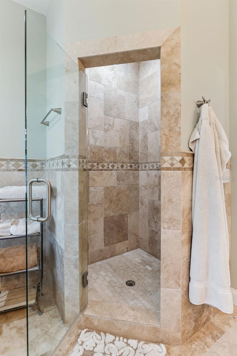 CHERRY POCKET - Residential