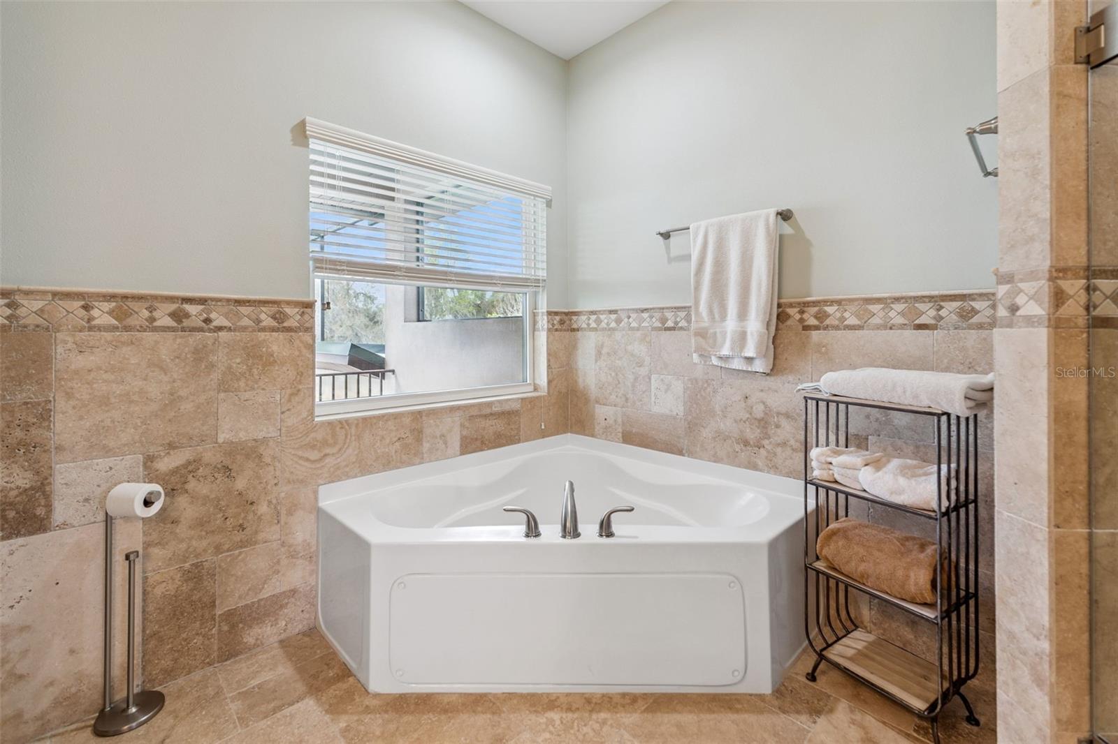 CHERRY POCKET - Residential