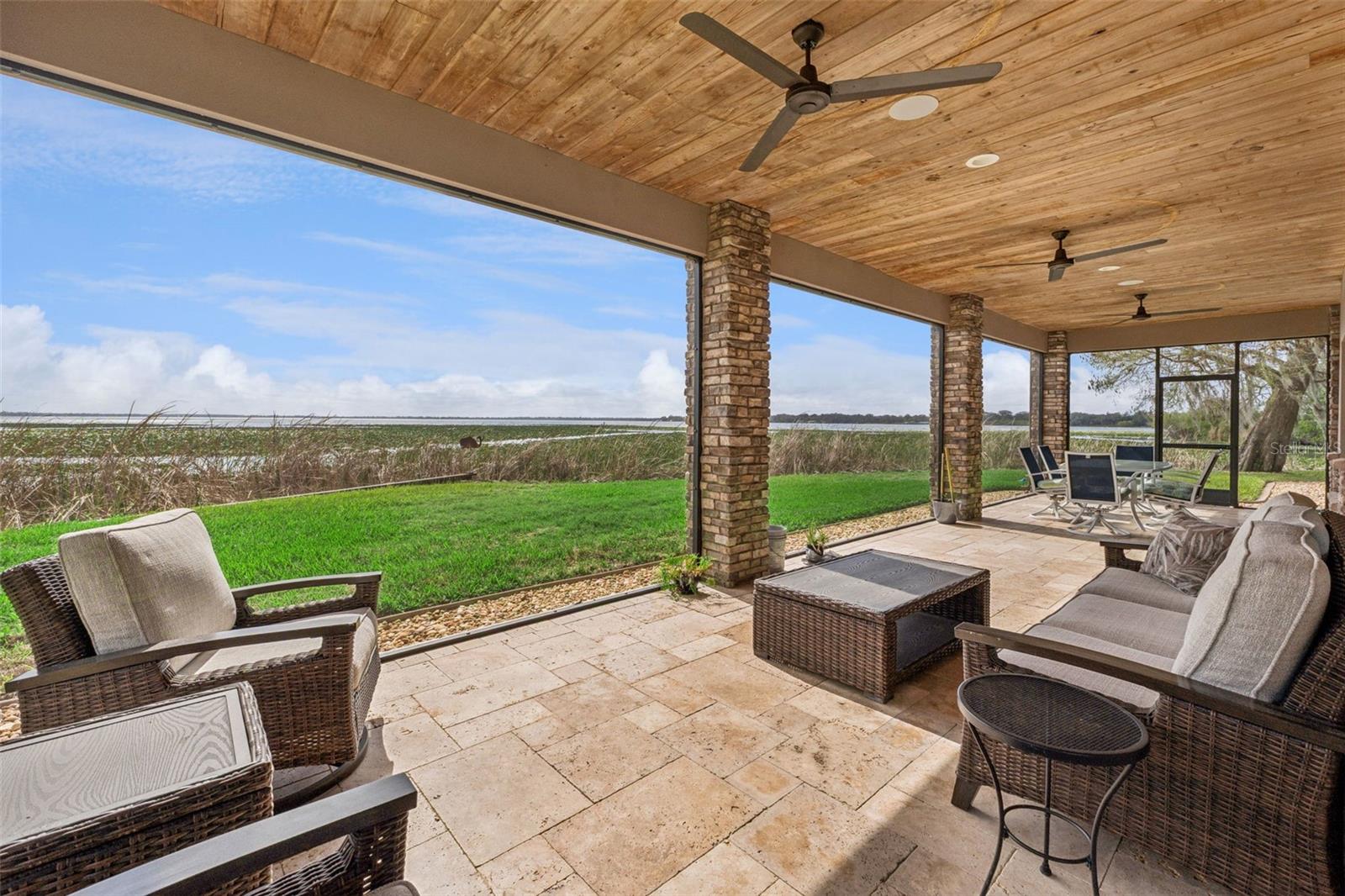 CHERRY POCKET - Residential