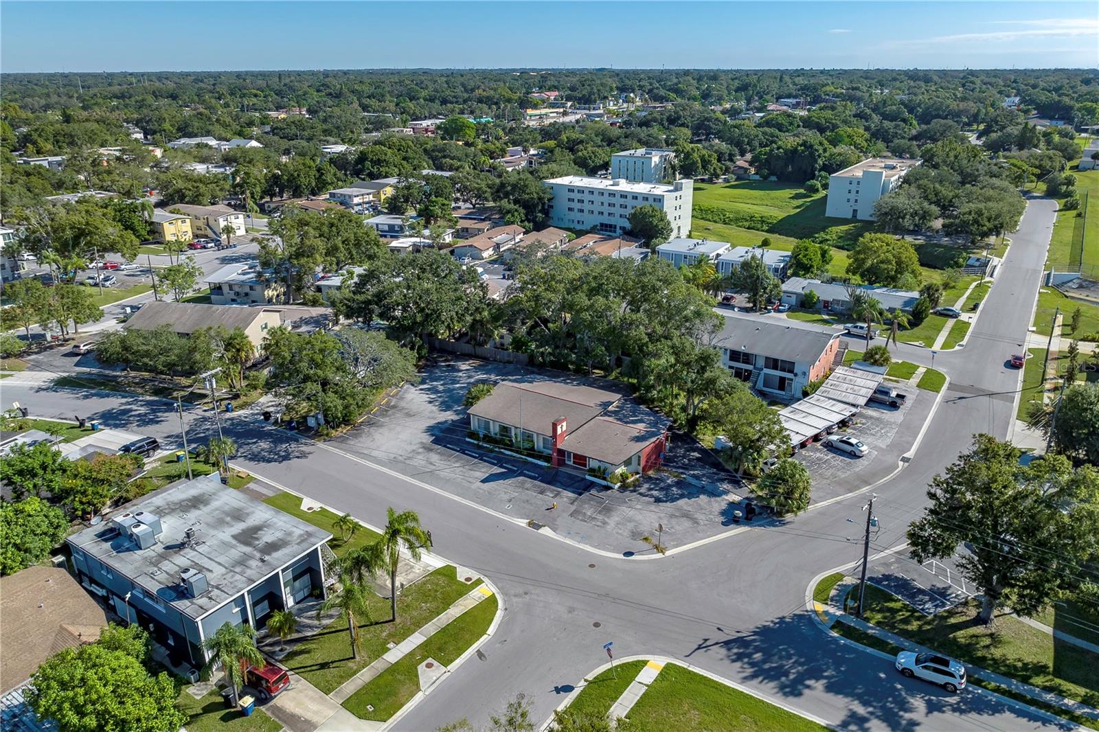 HIBISCUS GARDENS - Commercial Lease