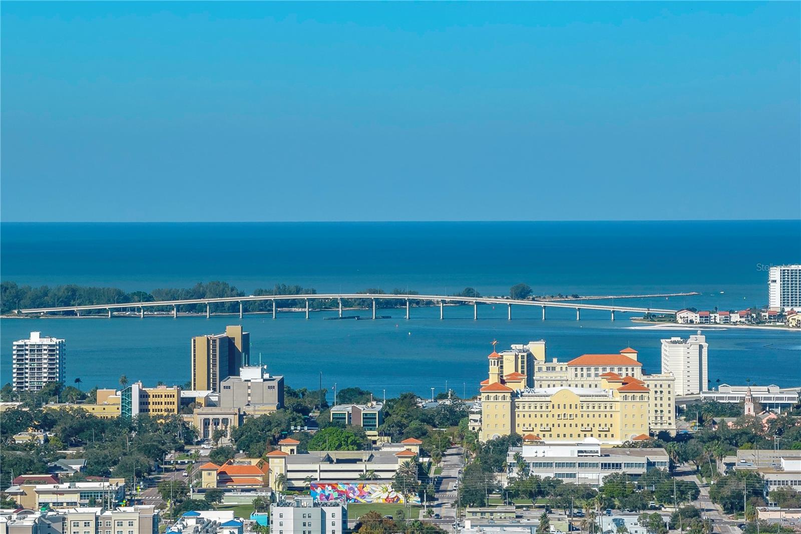 HIBISCUS GARDENS - Commercial Lease