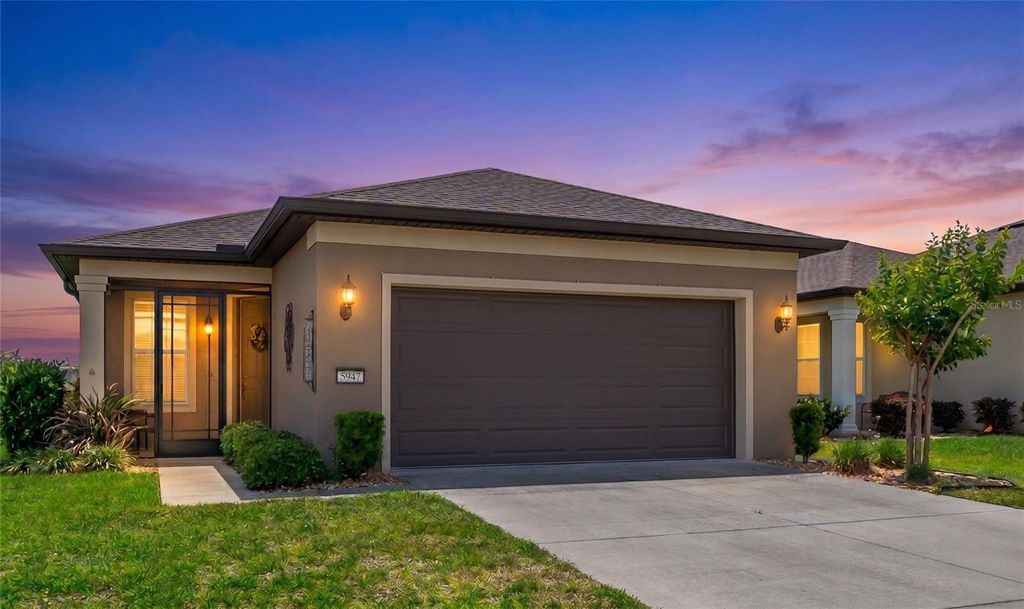 Photo of 5947 SW 93rd Circle, Ocala, FL 34481 (MLS # OM723336)