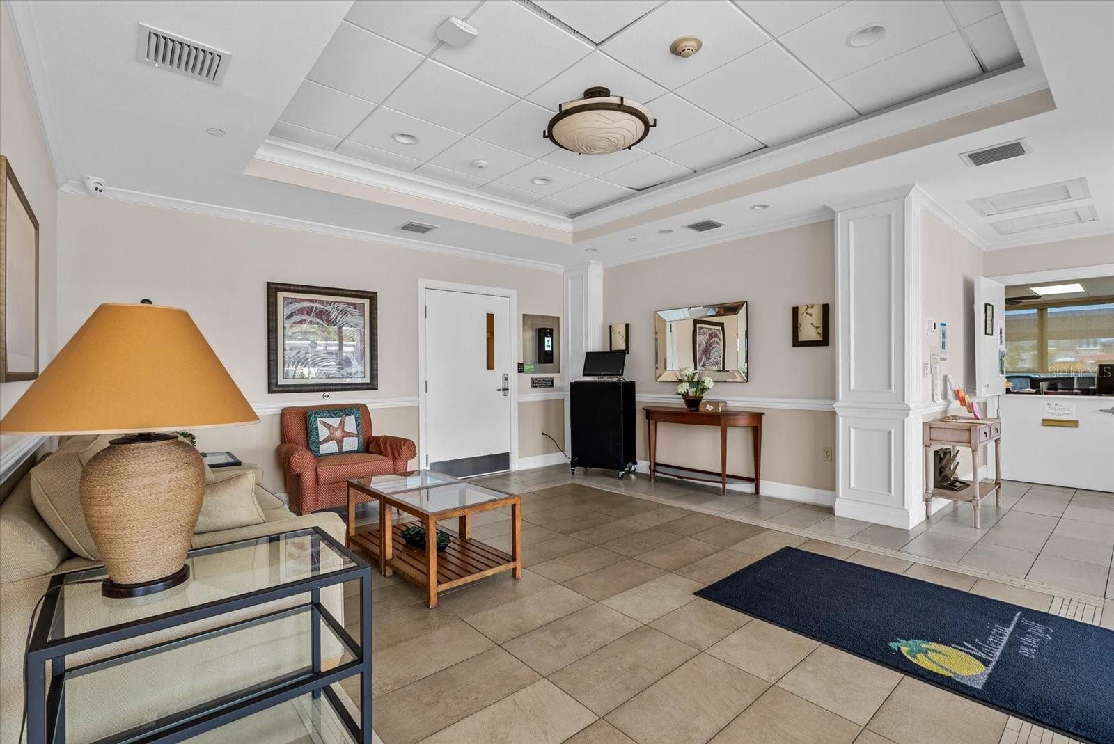 VALENCIA CONDO APTS - Residential