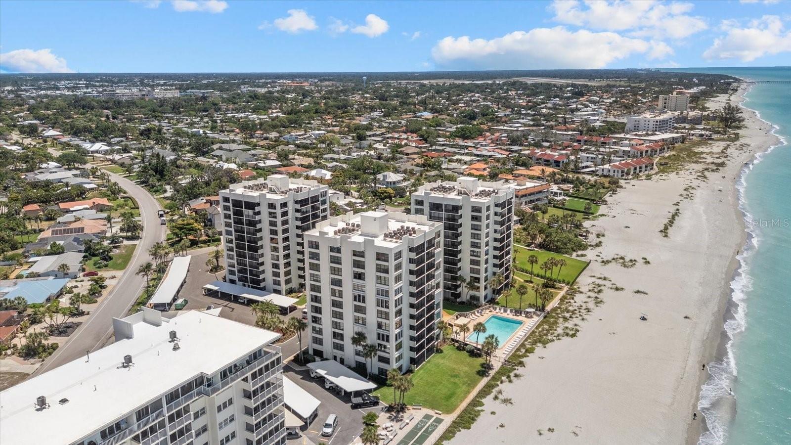 VALENCIA CONDO APTS - Residential