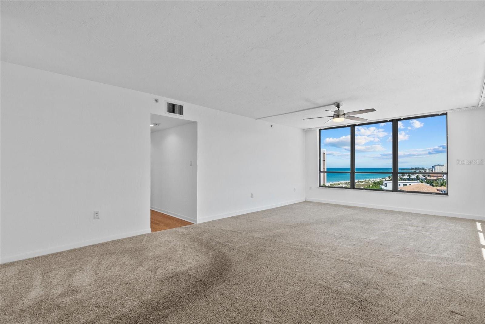 VALENCIA CONDO APTS - Residential