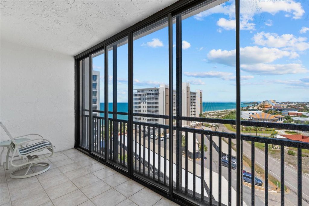 Photo of 627 Alhambra Road #801, Venice, FL 34285 (MLS # N6143844)