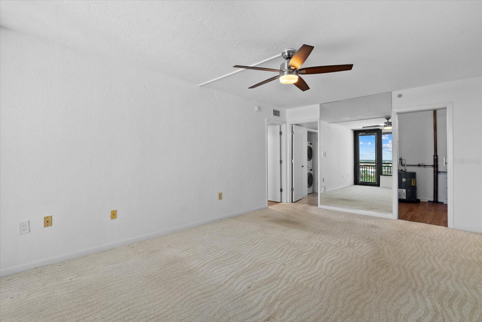 VALENCIA CONDO APTS - Residential