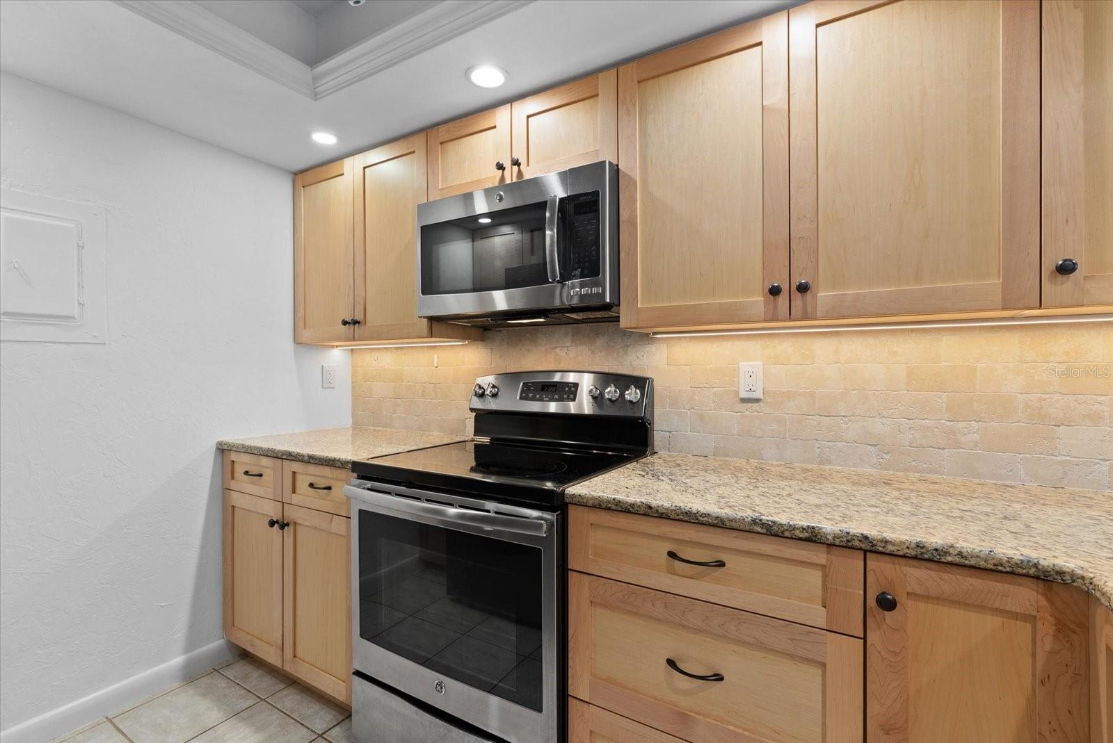 VALENCIA CONDO APTS - Residential