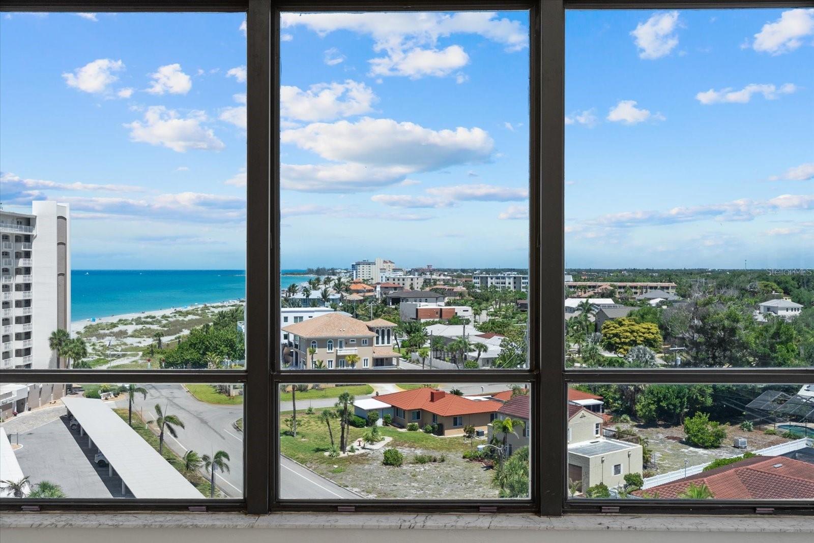 VALENCIA CONDO APTS - Residential