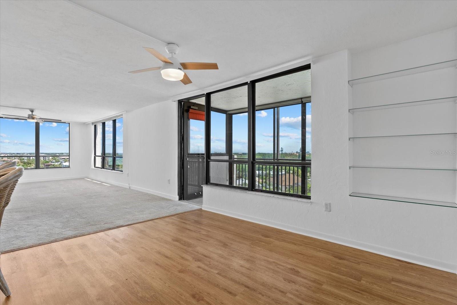 VALENCIA CONDO APTS - Residential