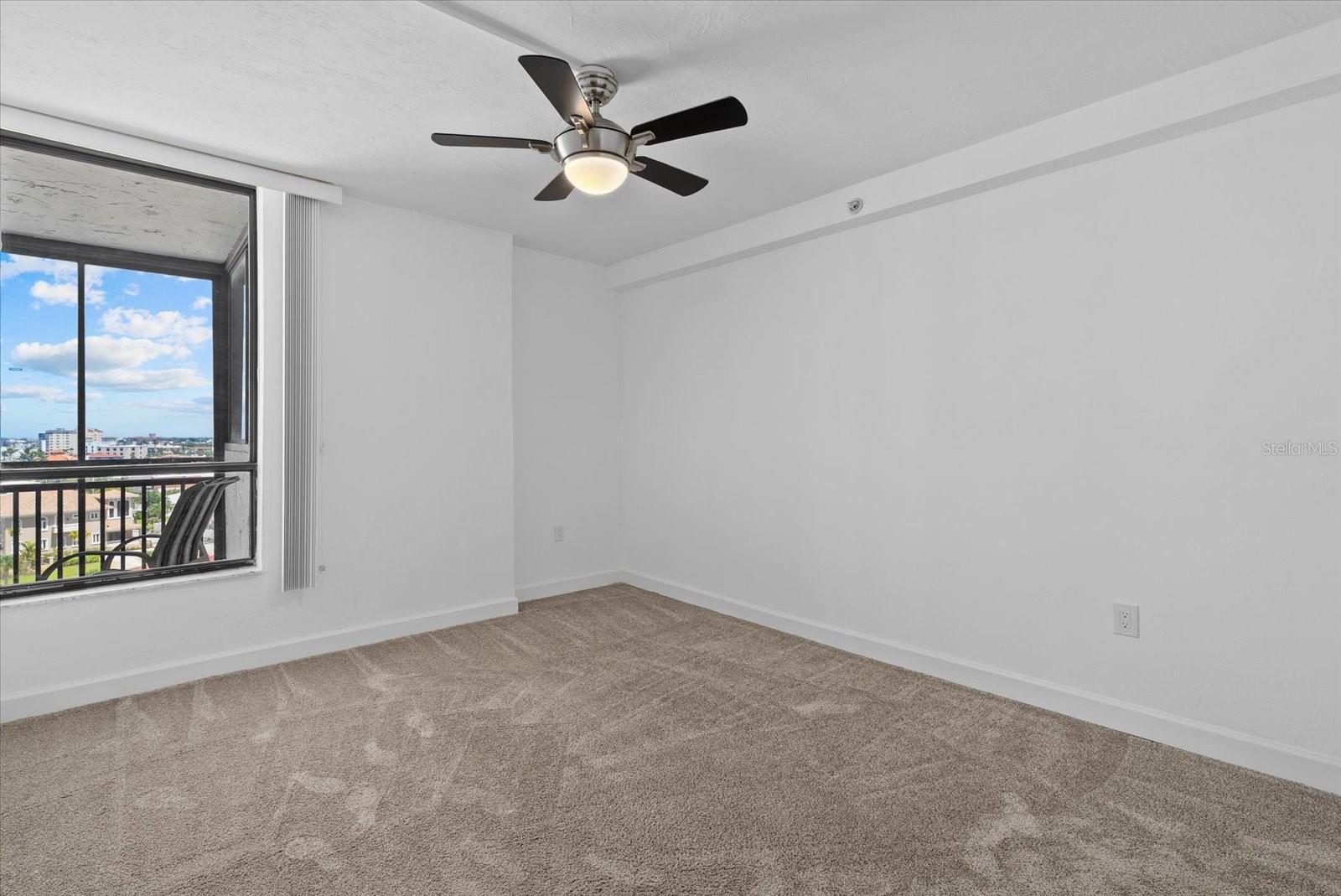 VALENCIA CONDO APTS - Residential