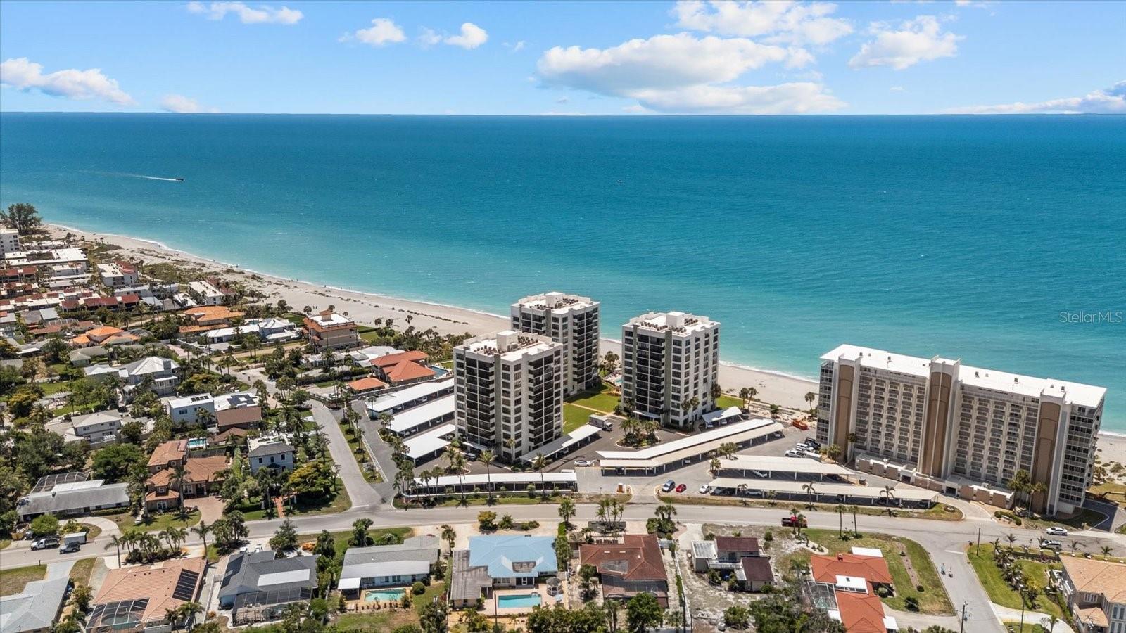 VALENCIA CONDO APTS - Residential