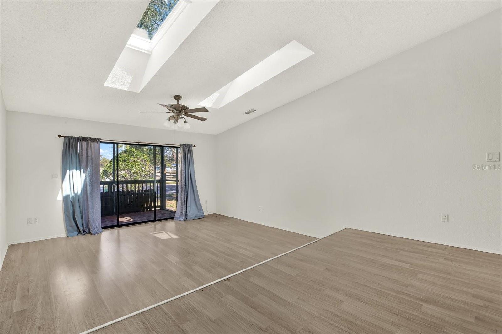 LAKE FOREST CONDO - Residential