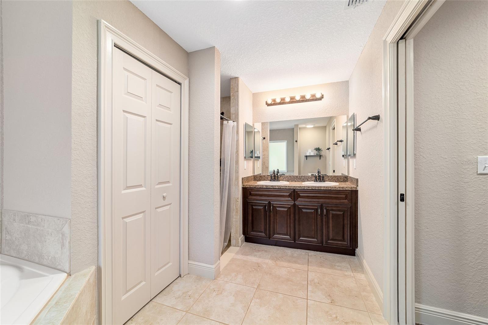 MARION OAKS UNIT 5 - Residential
