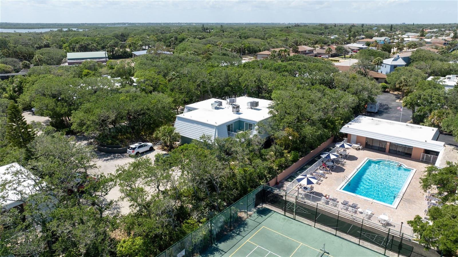 BAHAMIAN CLUB UNITS 01-03 INC - Residential