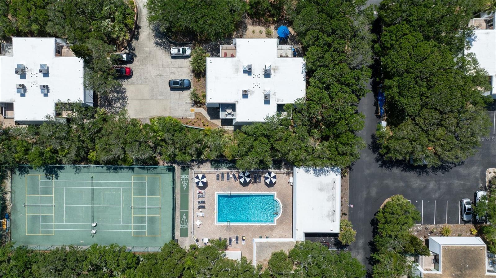 BAHAMIAN CLUB UNITS 01-03 INC - Residential