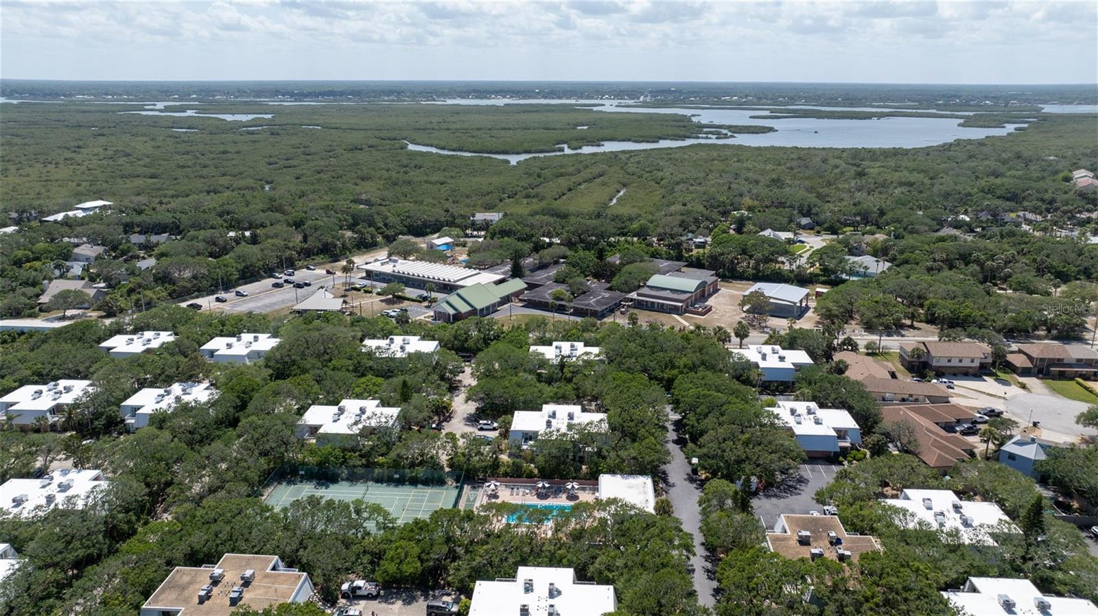 BAHAMIAN CLUB UNITS 01-03 INC - Residential