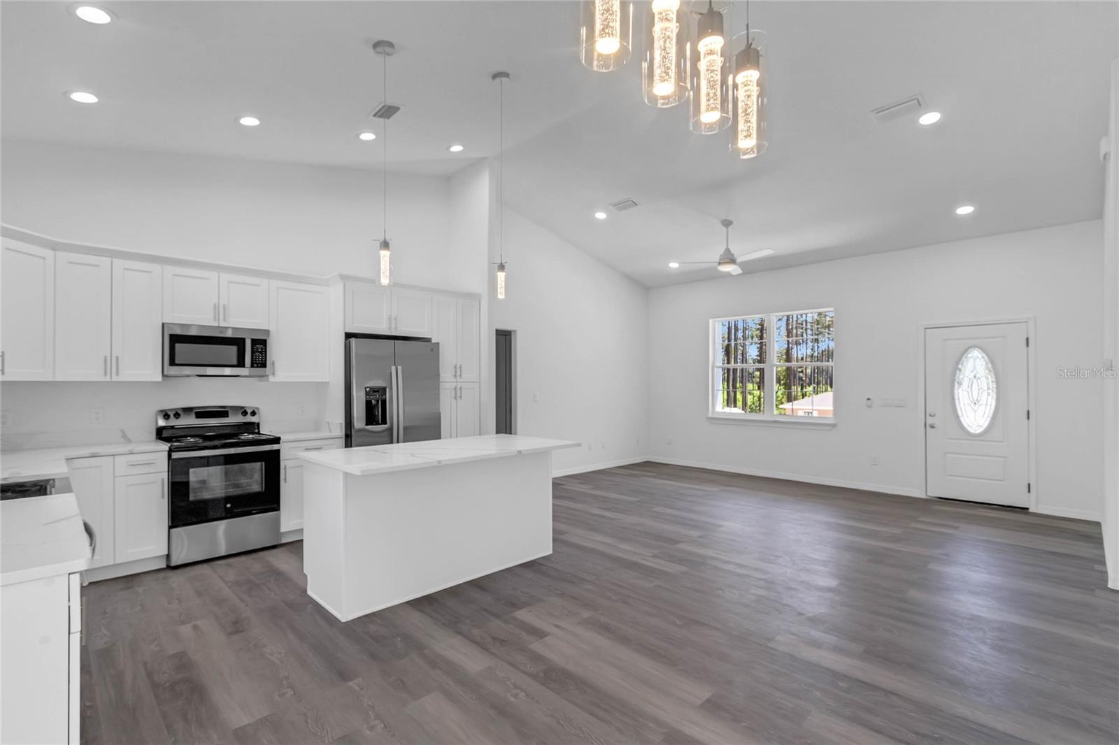 MARION OAKS UN 11 - Residential Lease