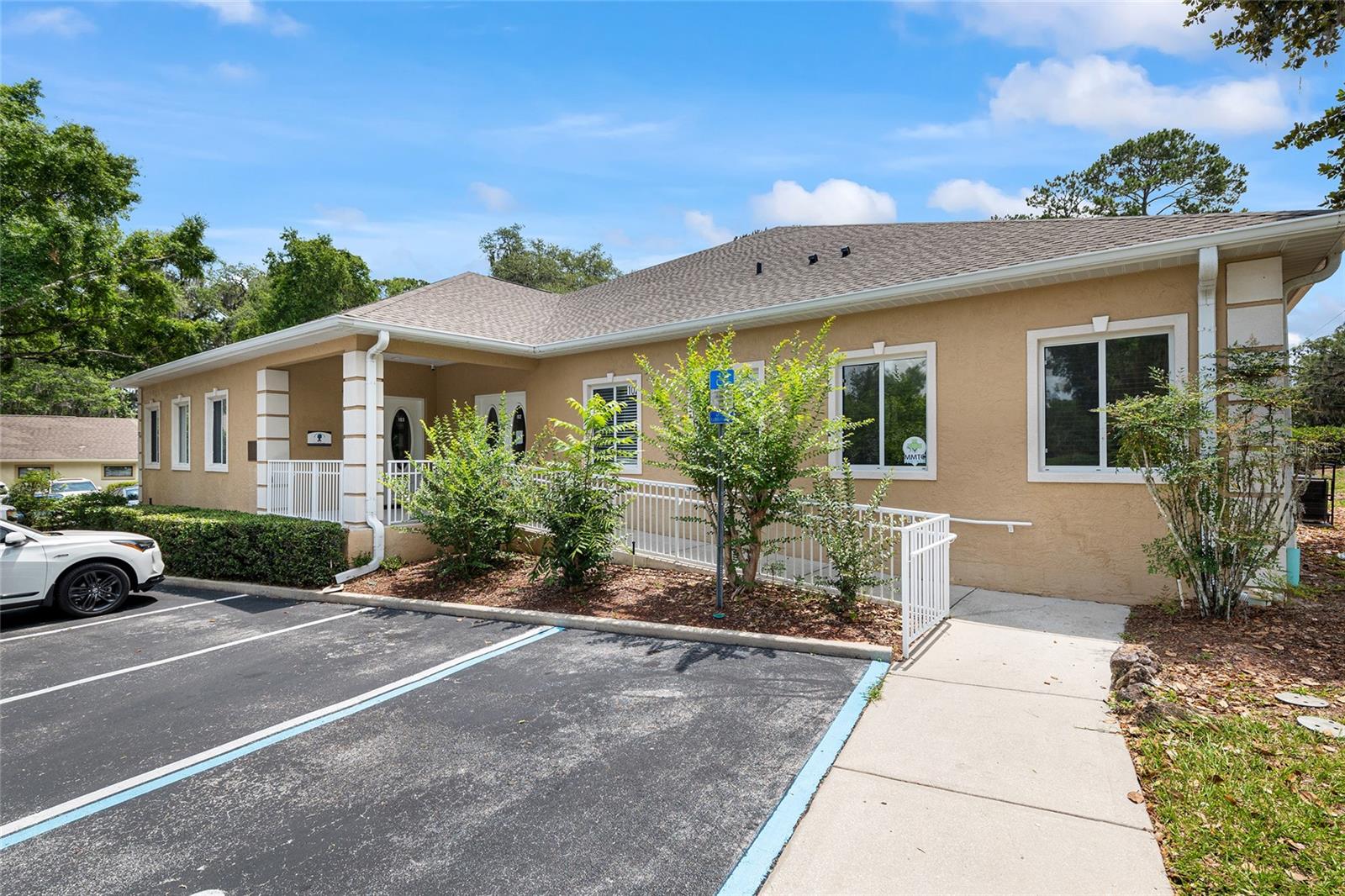 Recently updated and move-in ready, this versatile office space is ideal for medical or professional services. Thoughtfully designed to support both patient and client-facing operations, the layout includes 5 to 6 private offices/exam rooms, two large storage rooms, a spacious break room, a designated receptionist area, and a large, welcoming waiting room perfect for creating a comfortable first impression.
Located just minutes from downtown, this property offers unparalleled convenience to nearby hospitals, the courthouse, and a variety of dining options. Whether you're expanding your practice or launching a new venture, this centrally located space provides the functionality, accessibility, and professional atmosphere your business needs to thrive.