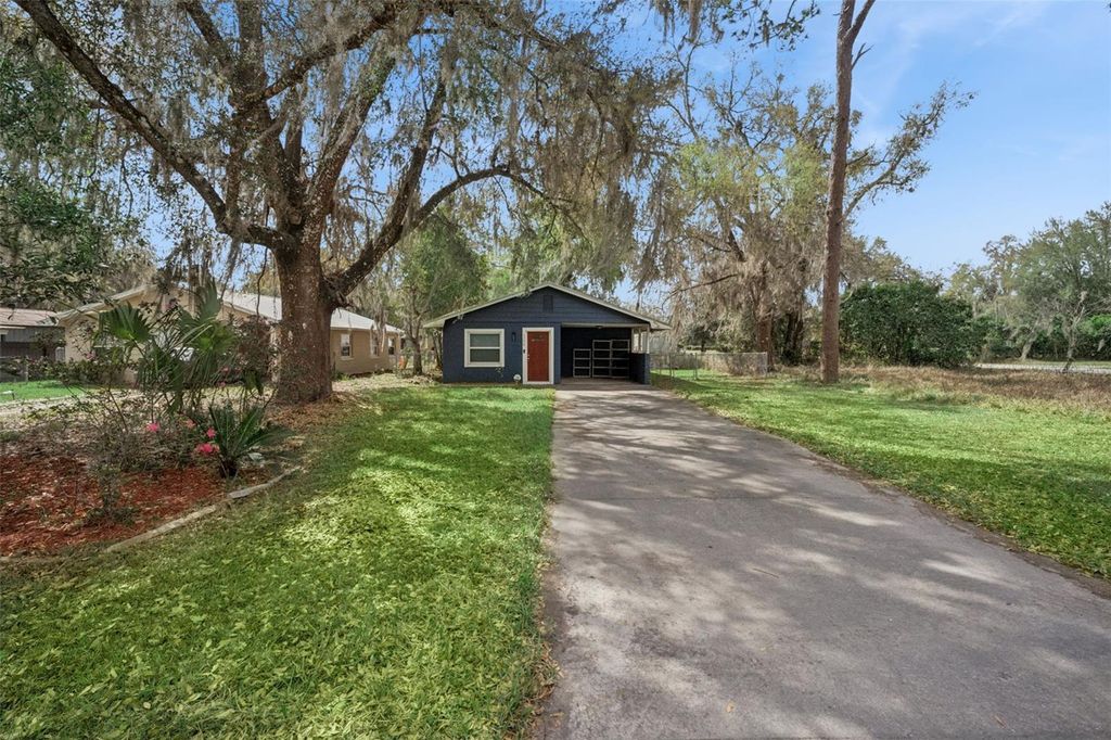 Photo of 1355 Cr 604, Bushnell, FL 33513 (MLS # G5108943)