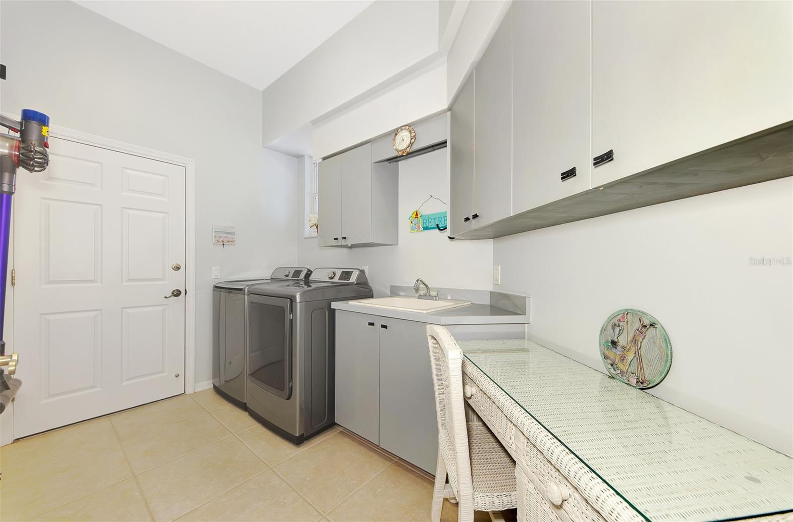 VENICE GOLF & COUNTRY CLUB UNIT 2A - Residential