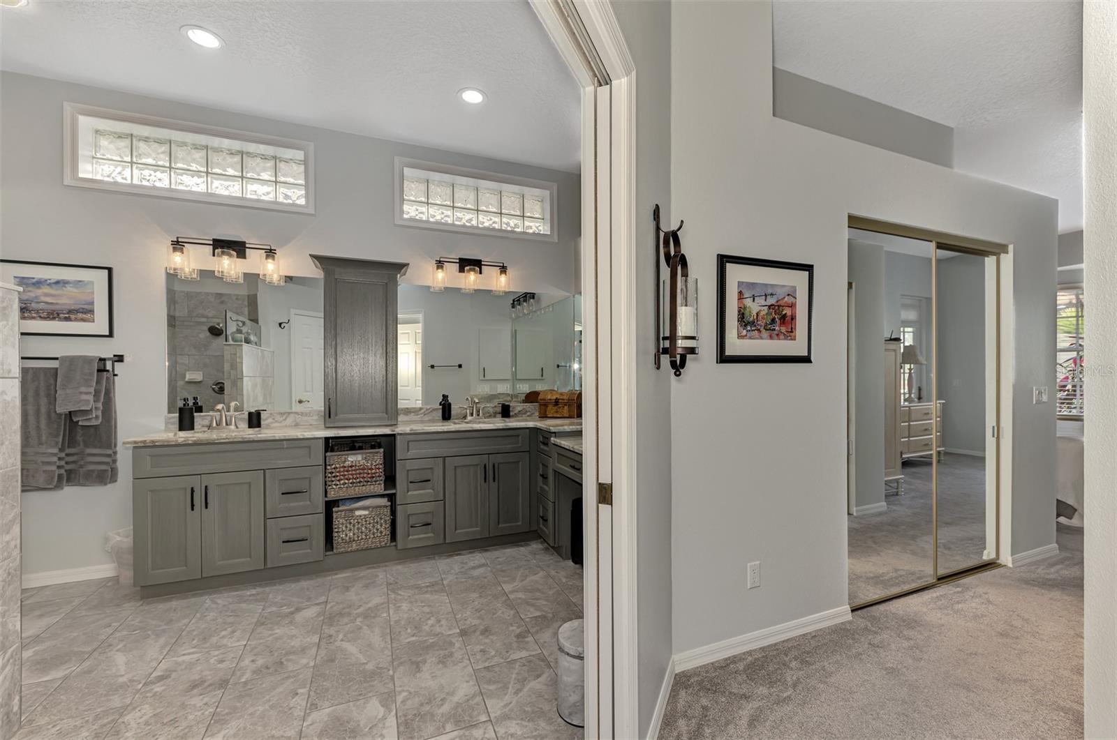 VENICE GOLF & COUNTRY CLUB UNIT 2A - Residential
