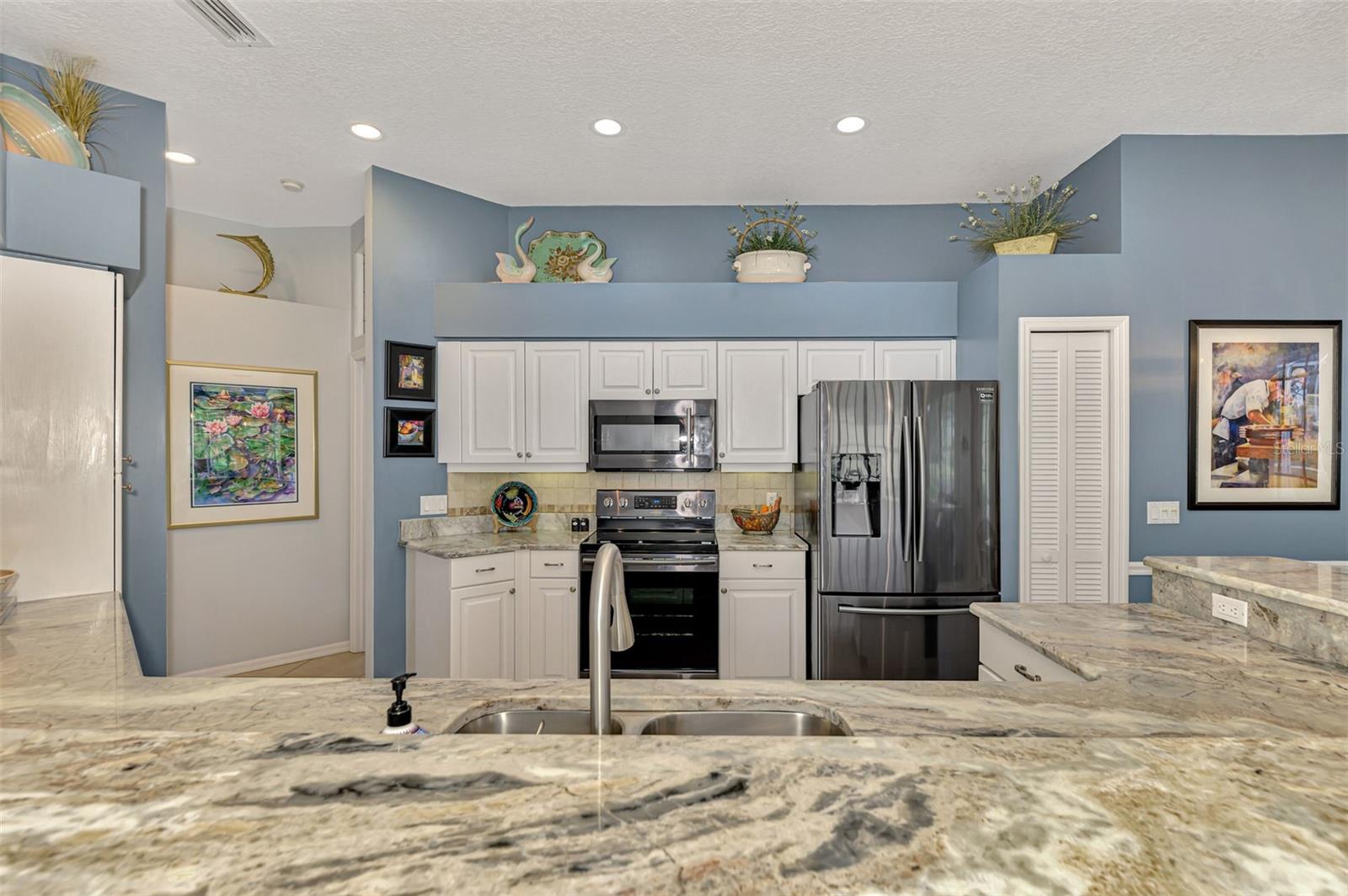 VENICE GOLF & COUNTRY CLUB UNIT 2A - Residential