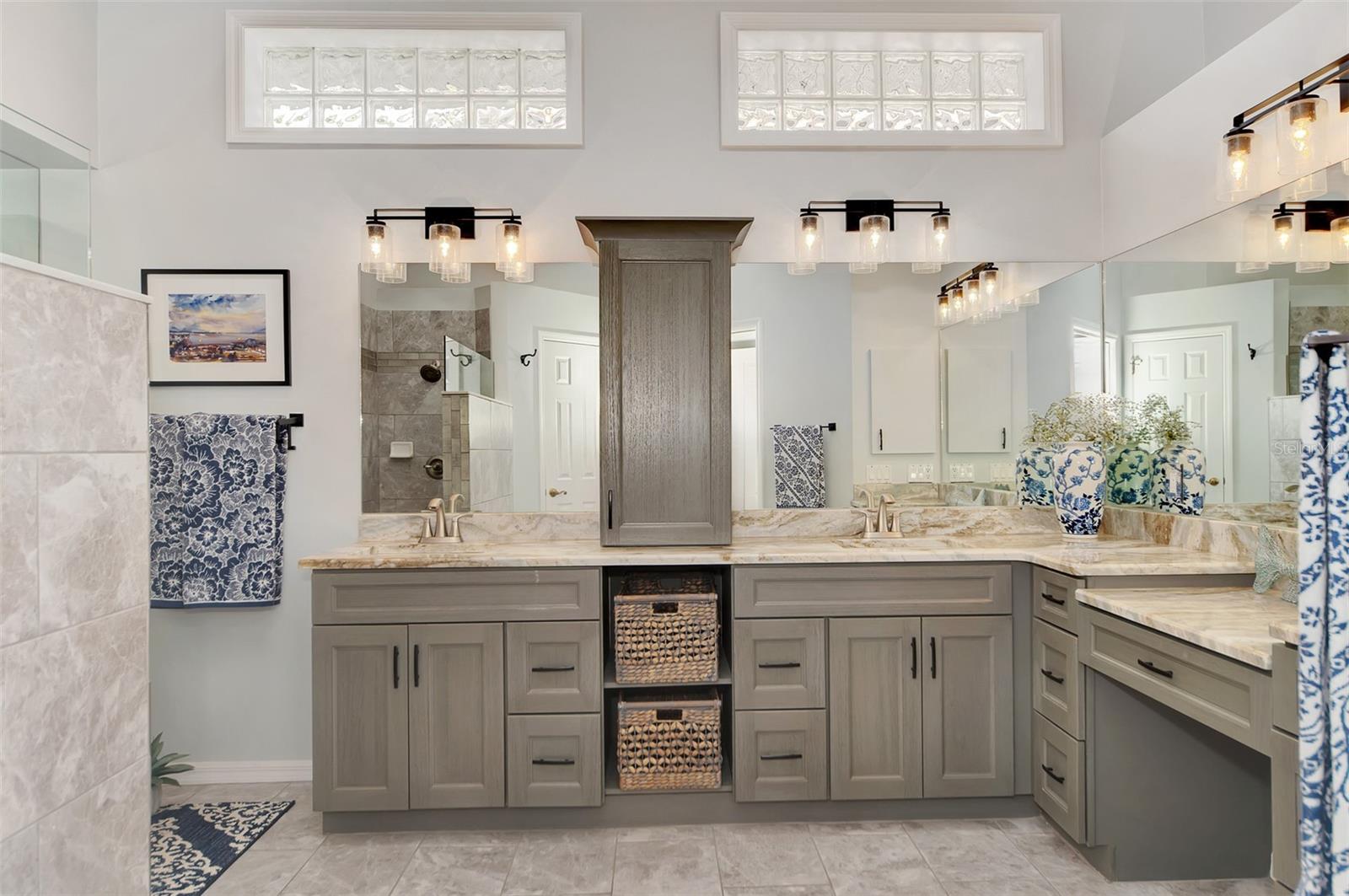 VENICE GOLF & COUNTRY CLUB UNIT 2A - Residential