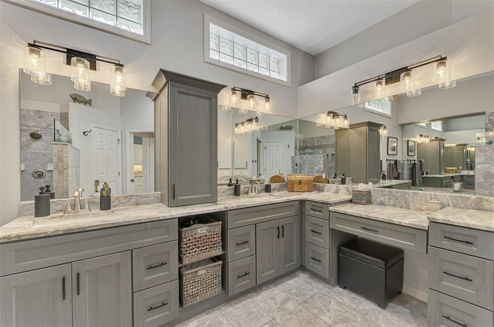 VENICE GOLF & COUNTRY CLUB UNIT 2A - Residential