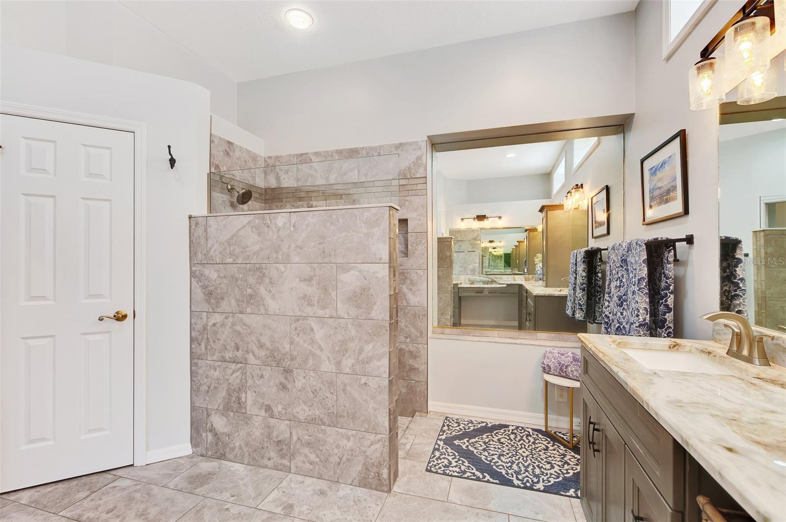 VENICE GOLF & COUNTRY CLUB UNIT 2A - Residential