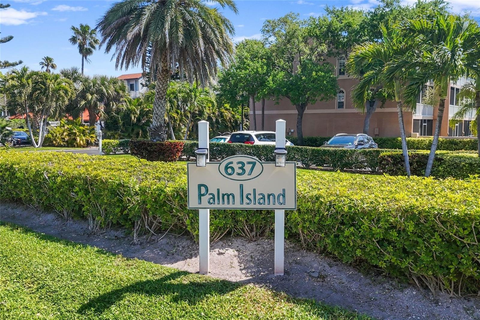 PALM ISLAND TWNHMS - Residential
