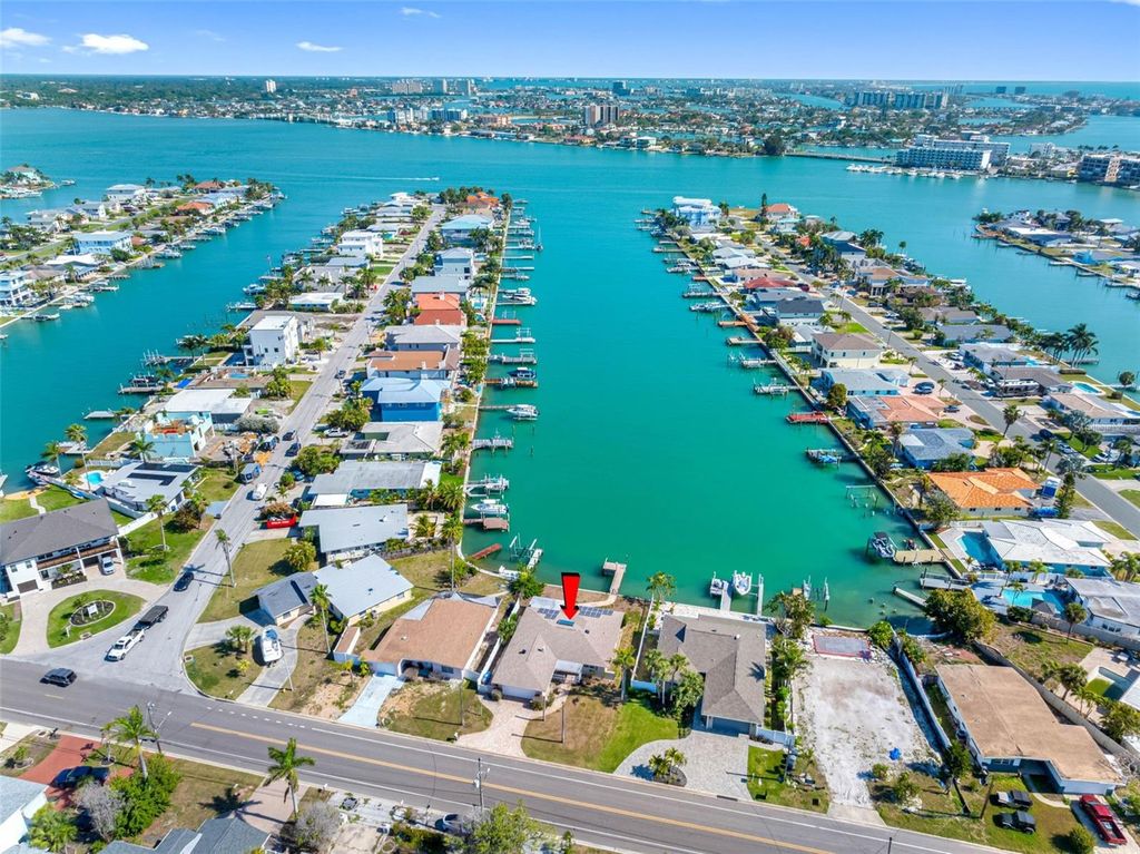 Photo of 555 115th Avenue, Treasure Island, FL 33706 (MLS # TB8490673)