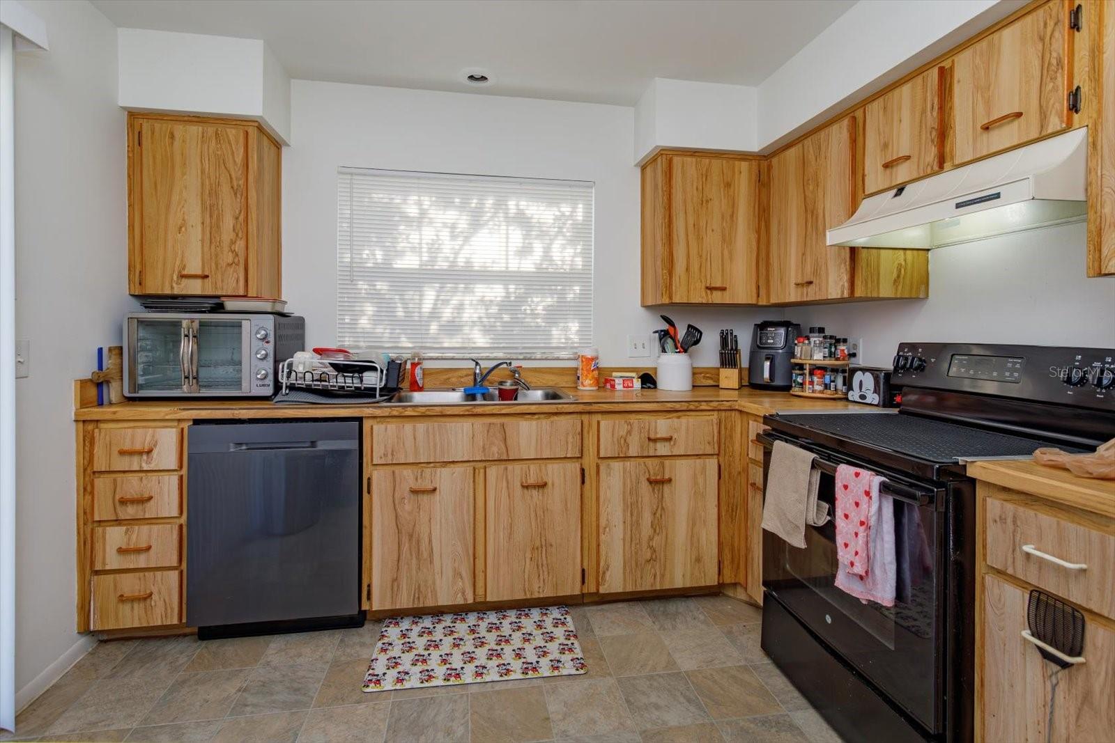 VALENCIA GARDENS SEC 04 - Residential