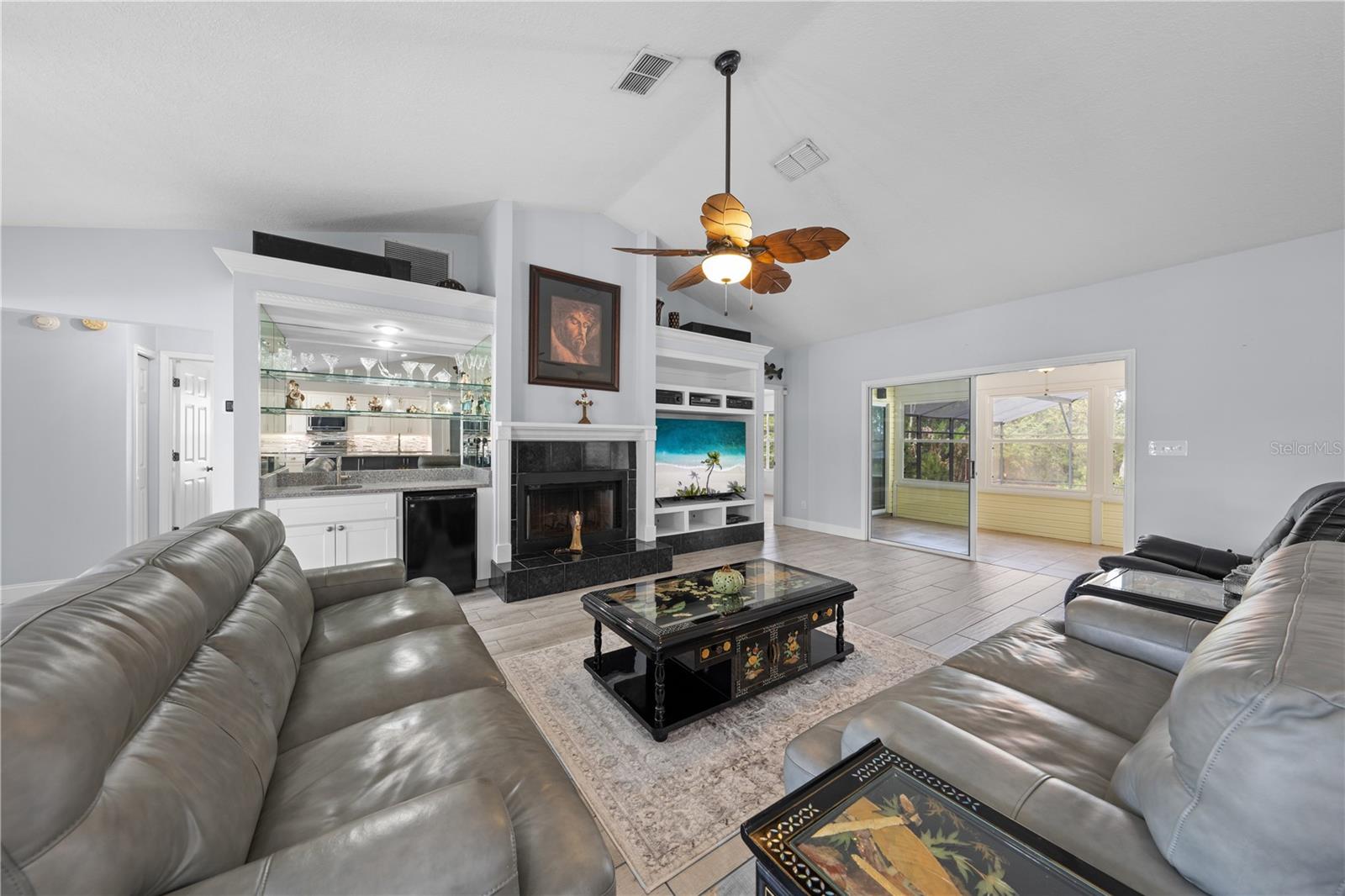 BAY LAKE RANCH UNIT 3 - Residential