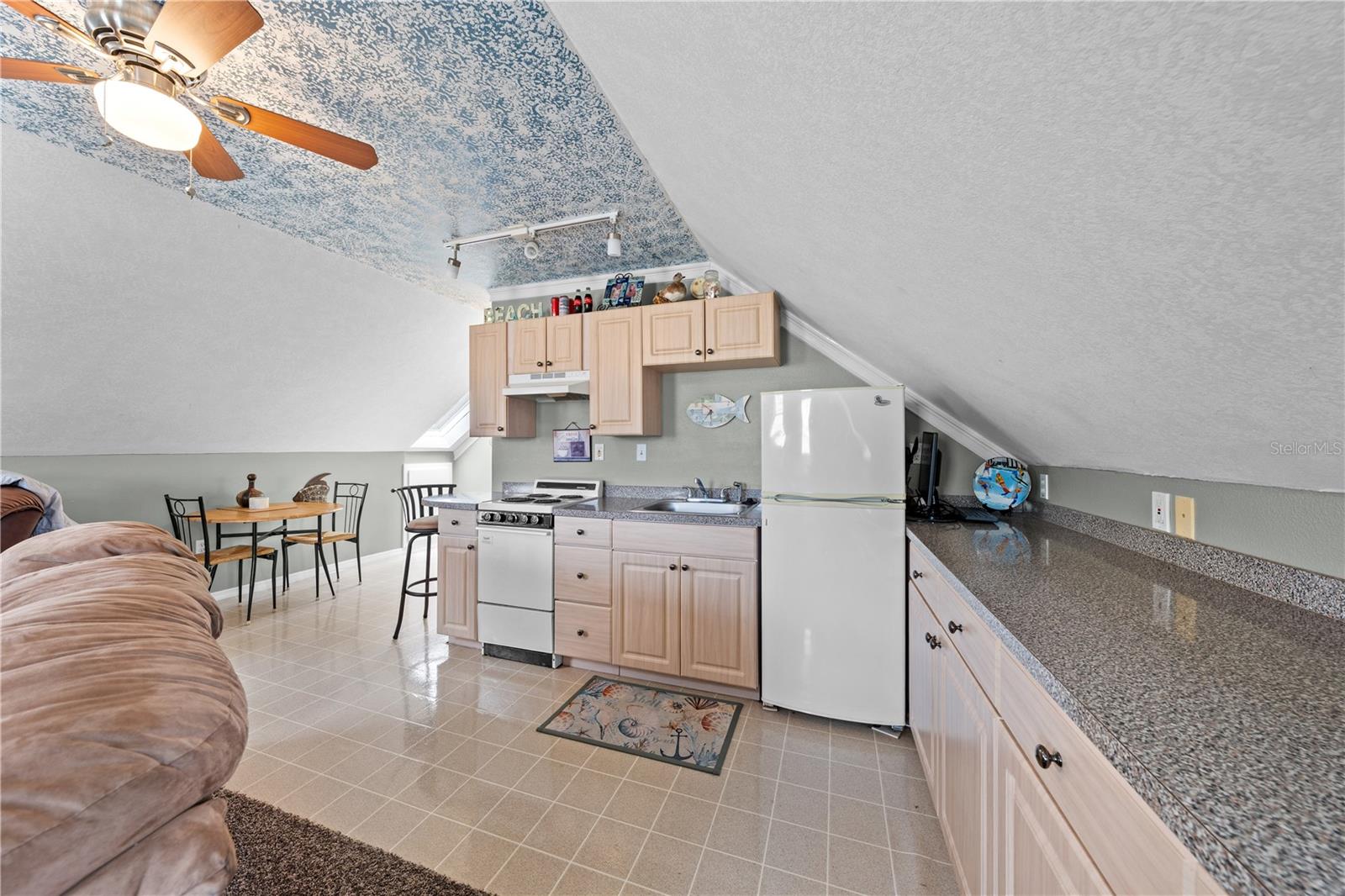 BAY LAKE RANCH UNIT 3 - Residential