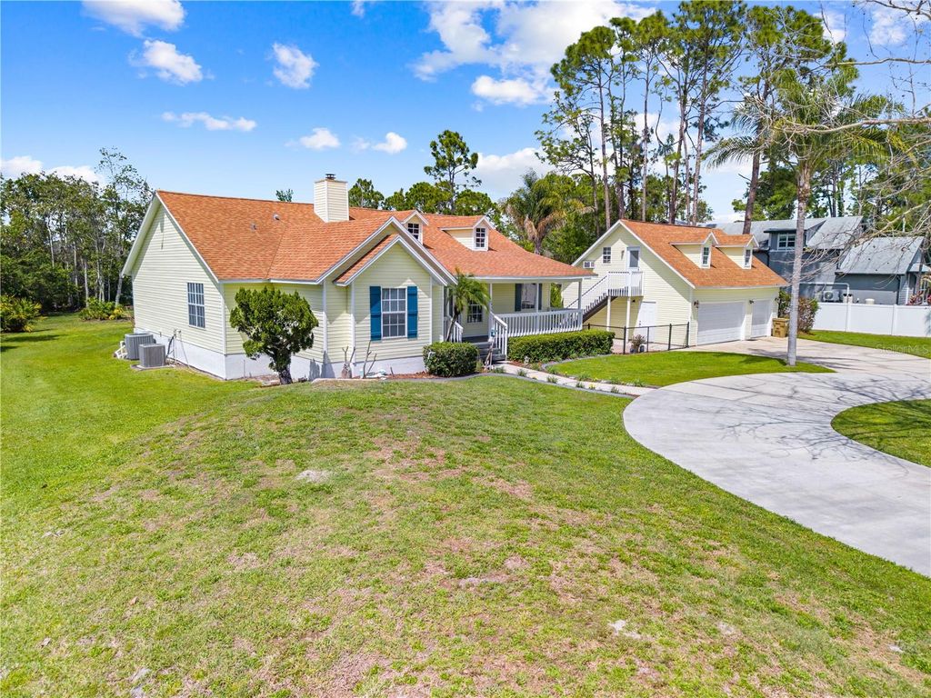 Photo of 6935 Big Bend Dr, Saint Cloud, FL 34771 (MLS # S5146172)