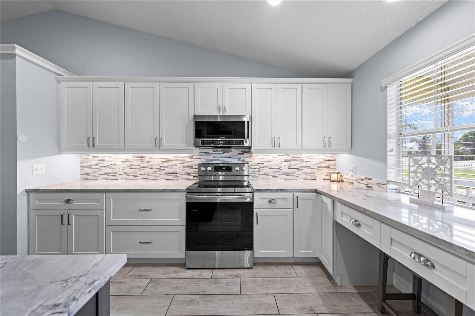 BAY LAKE RANCH UNIT 3 - Residential