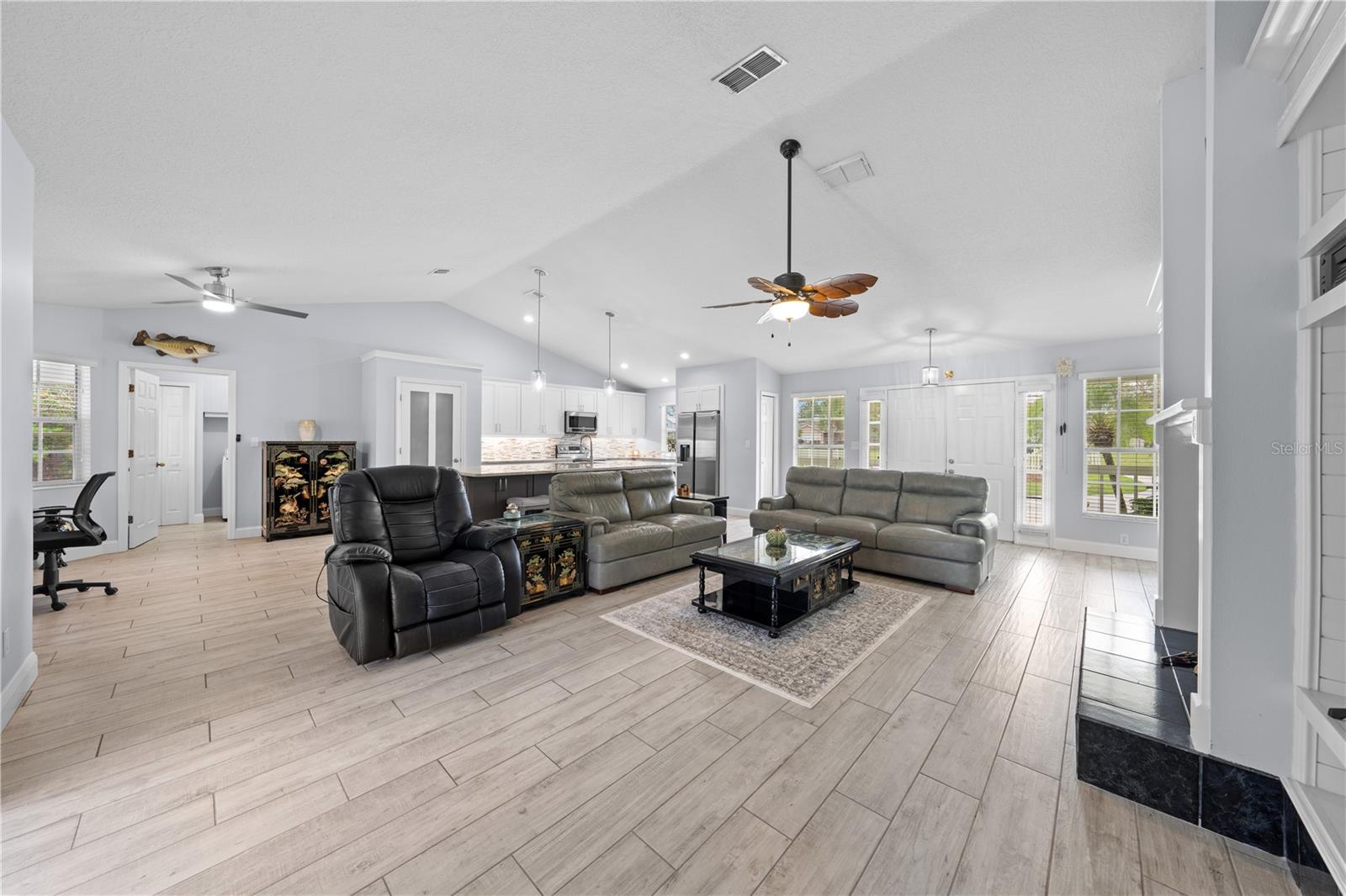 BAY LAKE RANCH UNIT 3 - Residential