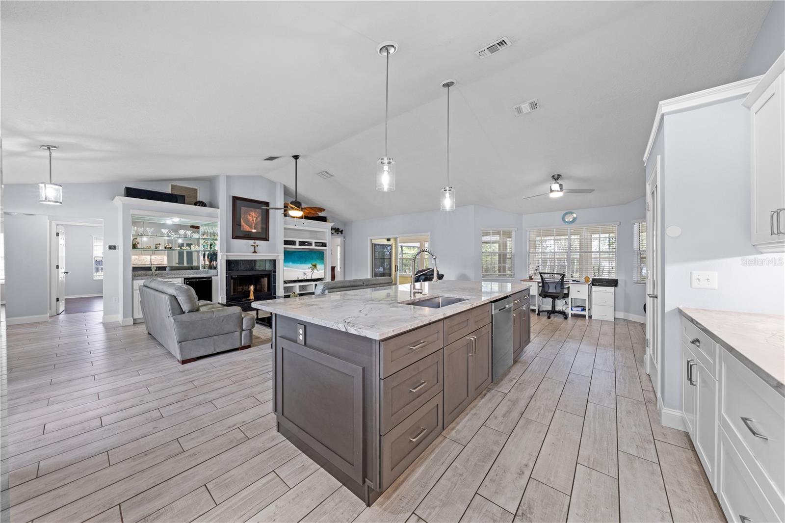 BAY LAKE RANCH UNIT 3 - Residential